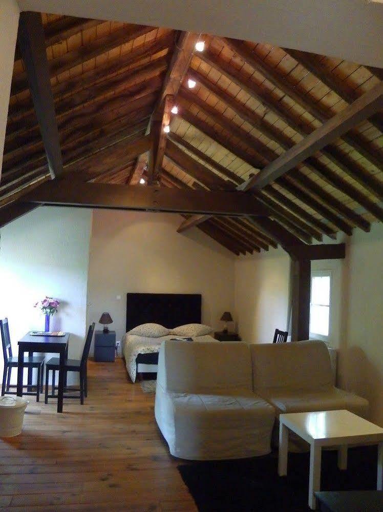 Domaine Du Moulin De Champie - Versailles - Gites & Suites Feucherolles المظهر الخارجي الصورة