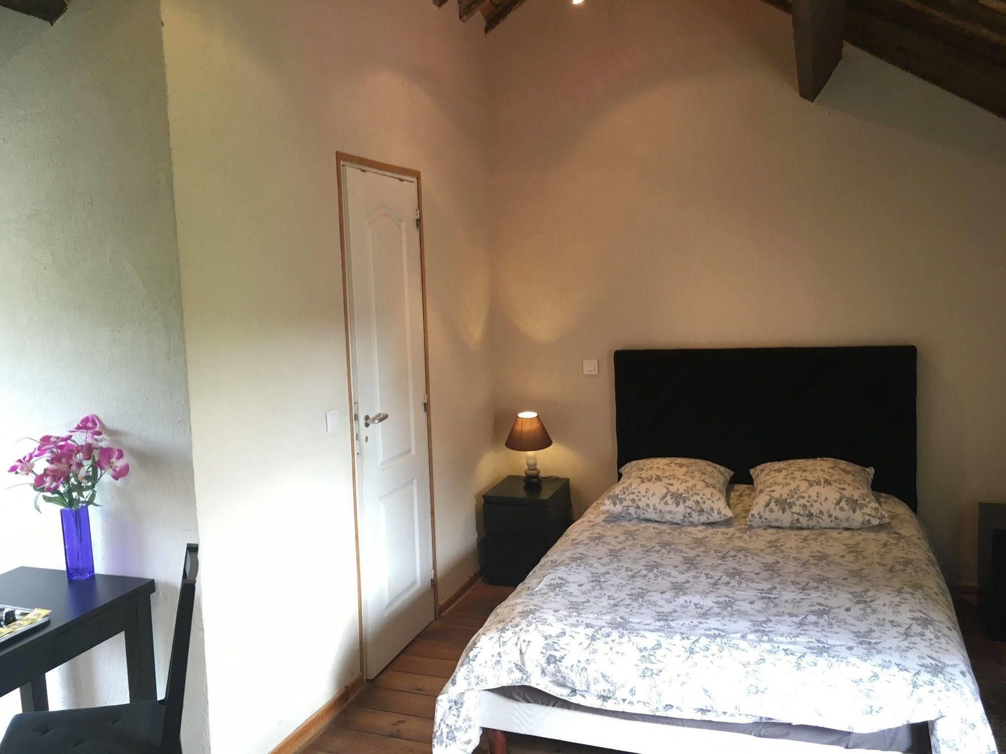 Domaine Du Moulin De Champie - Versailles - Gites & Suites Feucherolles المظهر الخارجي الصورة